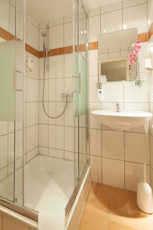Imagen de la habitación del Hotel Herzog, Dusseldorf. Foto 4