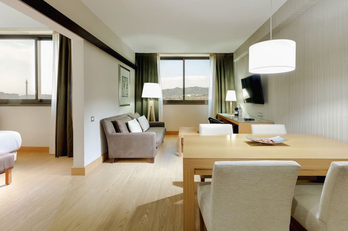 Imagen de la habitación del Hotel Hesperia Barcelona Sant Just. Foto 13