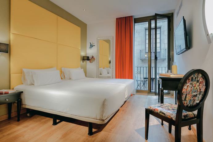 Imagen de la habitación del Hotel Hesperia Barri Gòtic. Foto 7