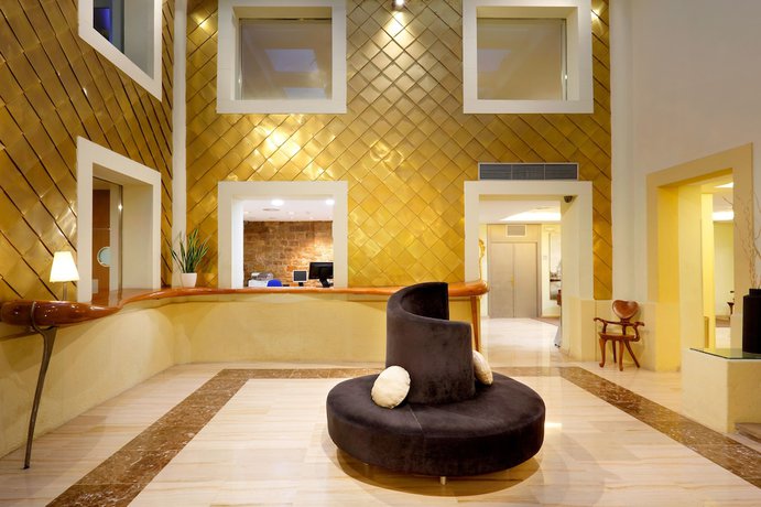 Imagen de los interiores del Hotel Hesperia Barri Gòtic. Foto 17