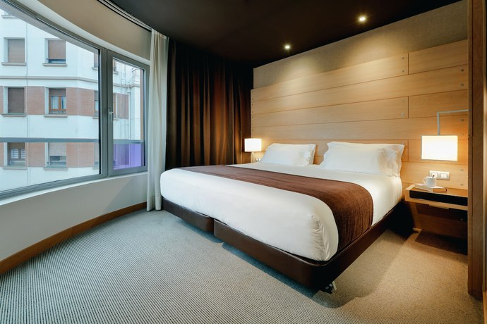 Imagen de la habitación del Hotel Hesperia Bilbao. Foto 6
