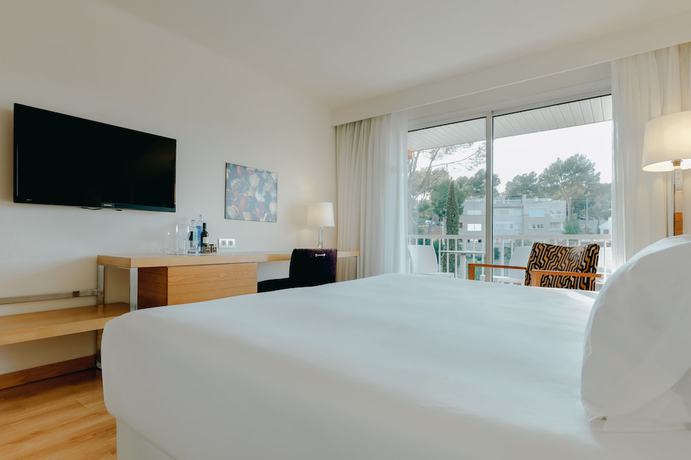 Imagen de la habitación del Hotel Hesperia Ciudad De Mallorca. Foto 6
