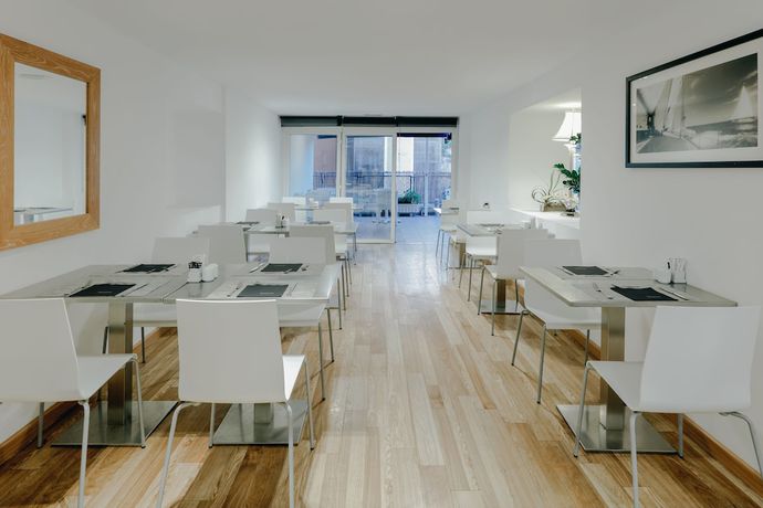 Imagen del bar/restaurante del Hotel Hesperia Ciudad De Mallorca. Foto 3