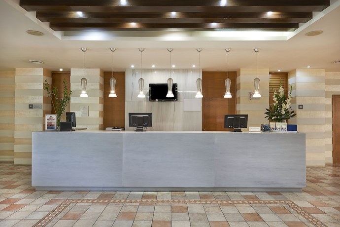 Imagen de los interiores del Hotel Hesperia Córdoba. Foto 18