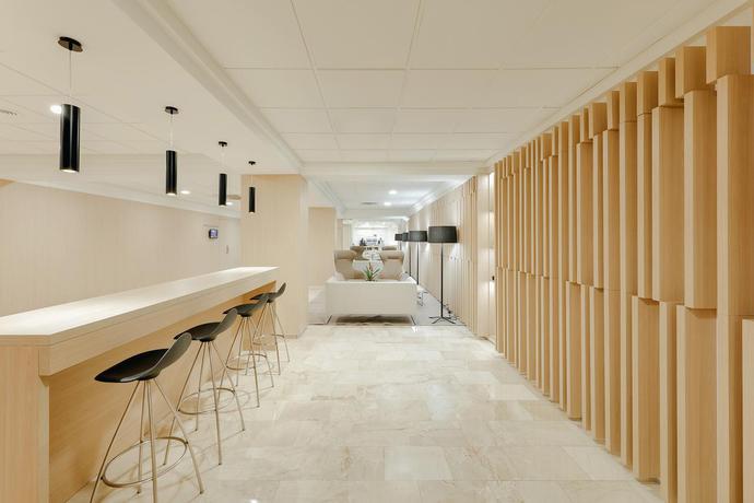 Imagen de los interiores del Hotel Hesperia Murcia Centro. Foto 14