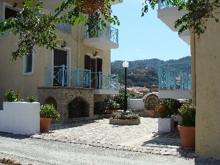 Imagen general del Hotel Hesperia, Neo Karlovasi. Foto 1