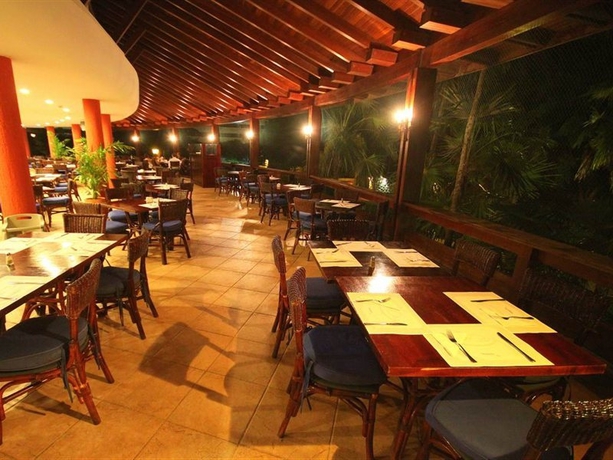 Imagen del bar/restaurante del Hotel Hesperia Playa El Agua. Foto 3