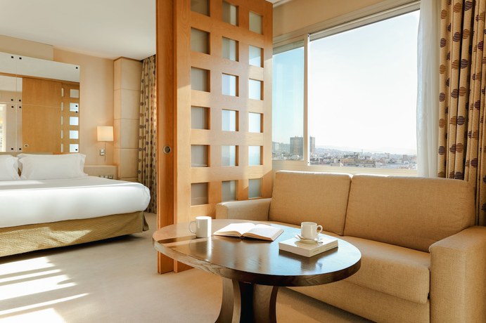 Imagen de la habitación del Hotel Hesperia Presidente. Foto 7