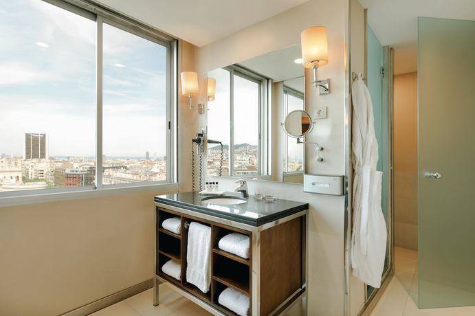 Imagen de la habitación del Hotel Hesperia Presidente. Foto 11