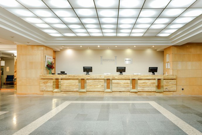 Imagen de los interiores del Hotel Hesperia Sevilla. Foto 19