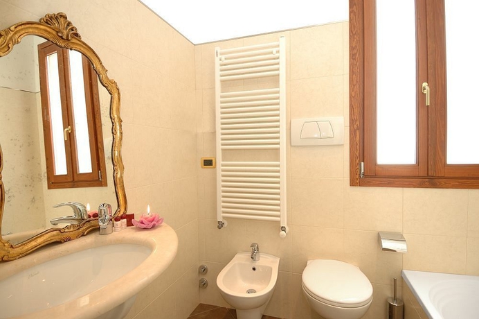 Imagen de la habitación del Hotel Hesperia, Venecia. Foto 6