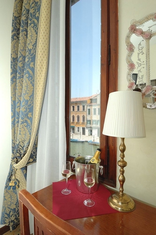 Imagen de la habitación del Hotel Hesperia, Venecia. Foto 10