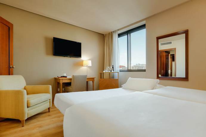 Imagen de la habitación del Hotel Hesperia Vigo. Foto 4