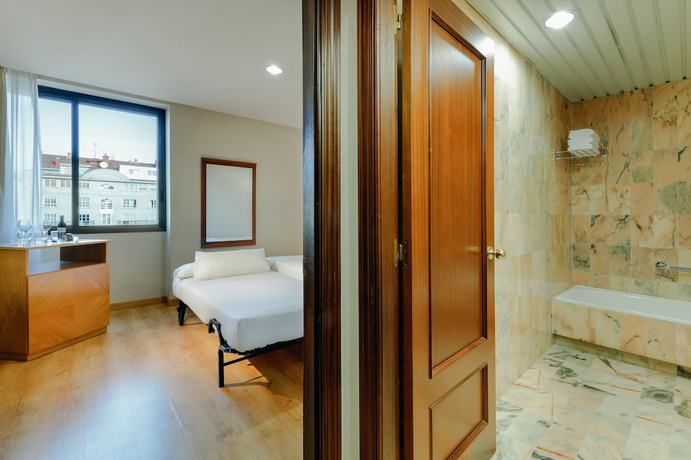 Imagen de la habitación del Hotel Hesperia Vigo. Foto 9