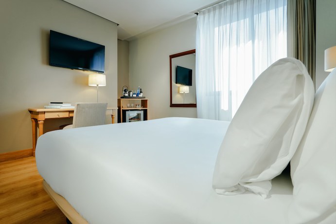 Imagen de la habitación del Hotel Hesperia Vigo. Foto 10