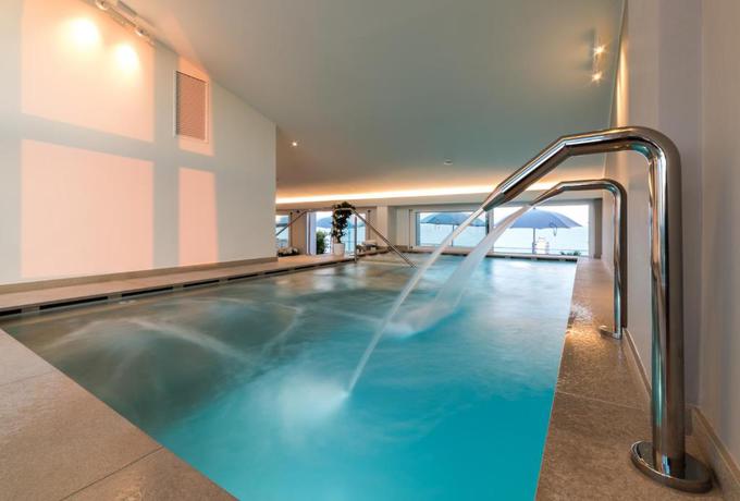 Imagen de la piscina del Hotel Hesperia and Residence. Foto 15