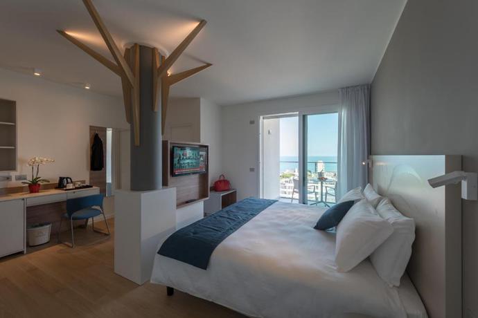 Imagen de la habitación del Hotel Hesperia and Residence. Foto 9