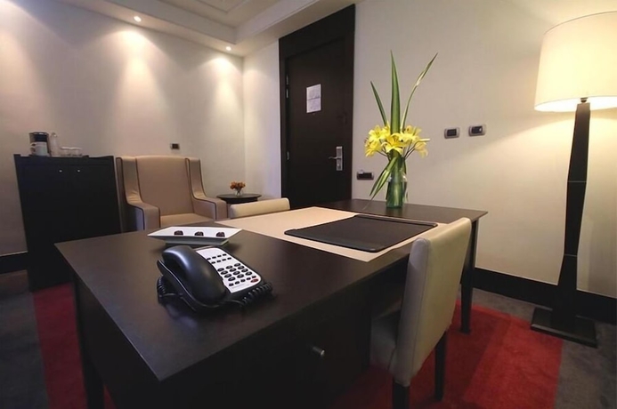 Imagen de la habitación del Hotel Hesperia de Valencia. Foto 3