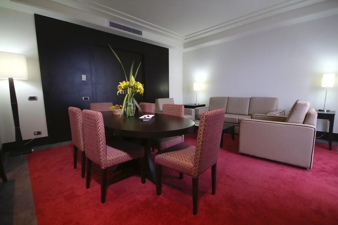 Imagen de la habitación del Hotel Hesperia de Valencia. Foto 6