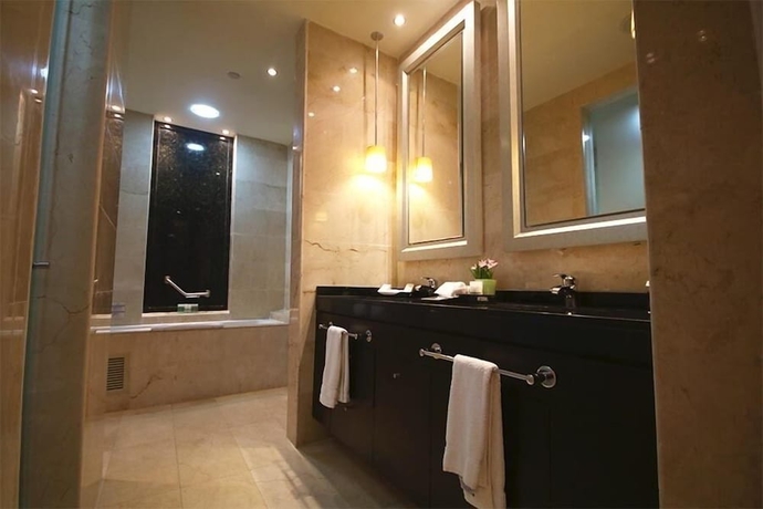 Imagen de la habitación del Hotel Hesperia de Valencia. Foto 12