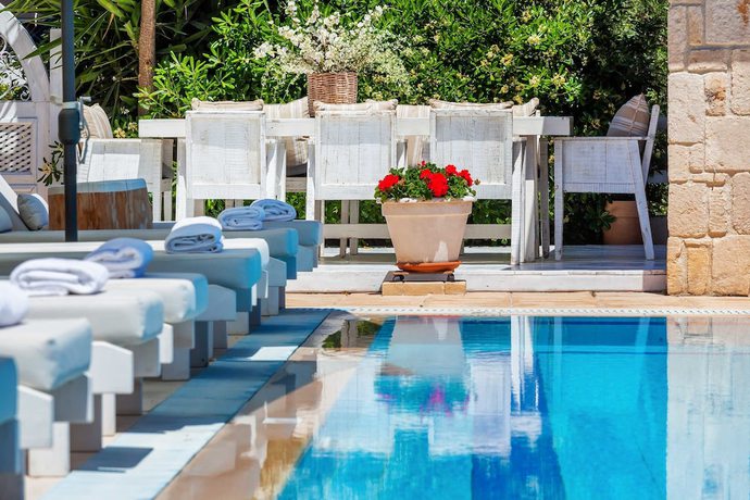 Imagen de la piscina del Hotel Hesperides. Foto 18