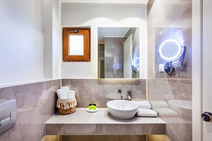 Imagen de la habitación del Hotel Hesperides. Foto 15