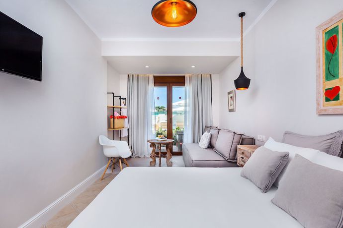 Imagen de la habitación del Hotel Hesperides. Foto 16