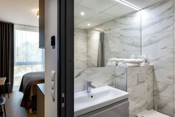 Imagen de la habitación del Hotel Hessnery. Foto 15