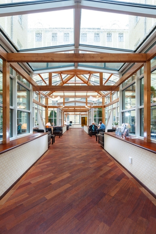 Imagen de los interiores del Hotel Hestia Jugend. Foto 10