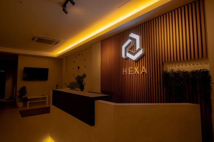 Imagen de los interiores del Hotel Hexa and Backpackers Capsules Bukit Bintang. Foto 19