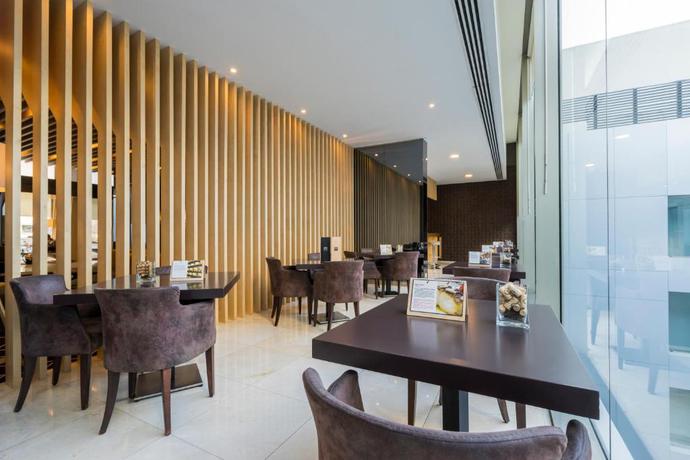 Imagen general del Hotel Hf Fénix Urban. Foto 7