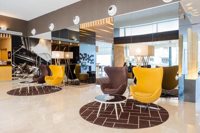 Imagen general del Hotel Hf Fénix Urban. Foto 11