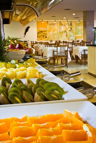 Imagen del bar/restaurante del Hotel Hg City Suites Barcelona. Foto 7