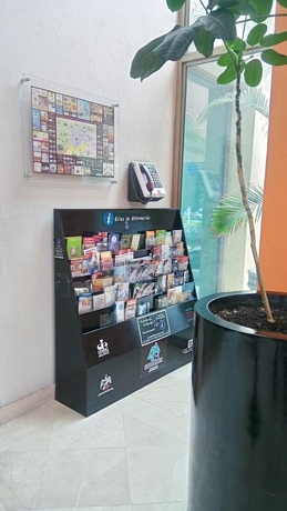 Imagen general del Hotel Hg. Foto 8