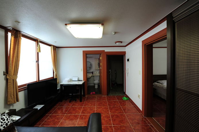 Imagen de la habitación del Hotel Hi. Foto 5