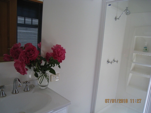 Imagen de la habitación del Hotel Hi George Bed and Breakfast. Foto 16