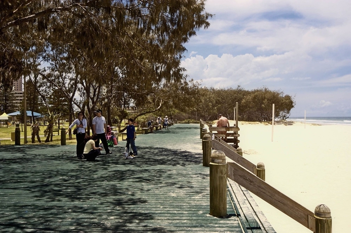 Imagen de los exteriores del Hotel Hi Ho Beach Apartments. Foto 9