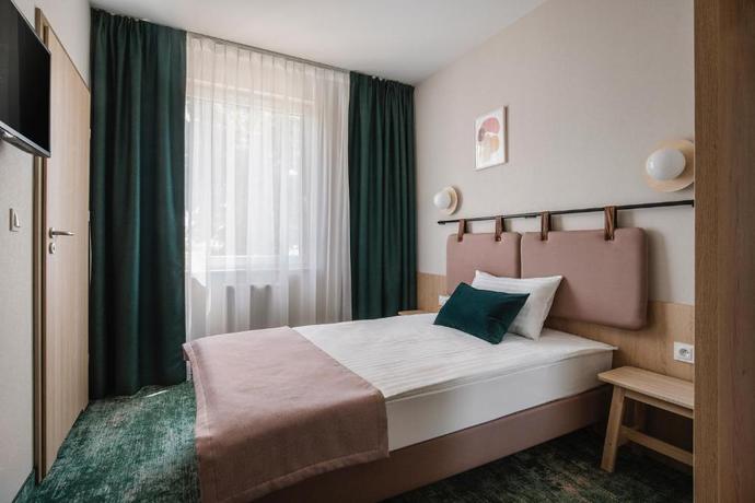 Imagen de la habitación del Hotel Hi Hotel Gdansk Airport. Foto 5