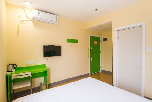 Imagen de la habitación del Hotel Hi Inn Dalian Airport. Foto 5