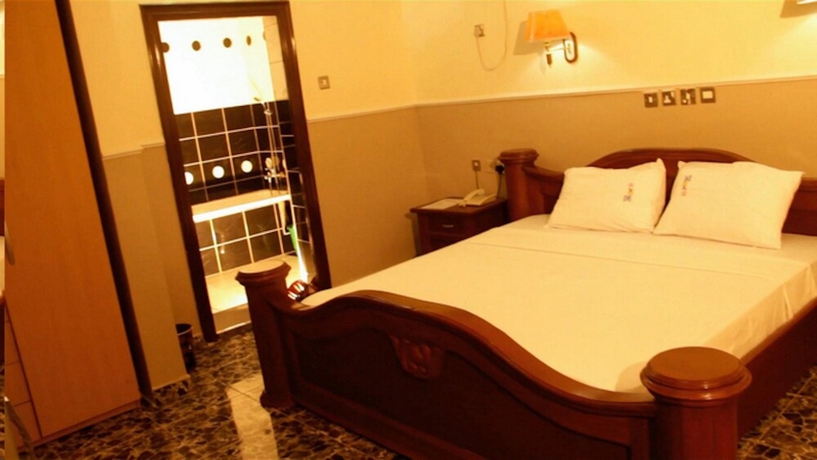 Imagen de la habitación del Hotel Hi Point and Suites. Foto 5