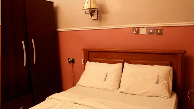 Imagen de la habitación del Hotel Hi Point and Suites. Foto 7