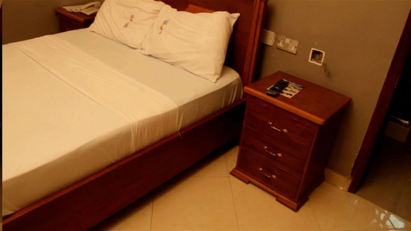 Imagen de la habitación del Hotel Hi Point and Suites. Foto 8