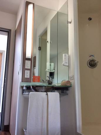 Imagen de la habitación del Hotel Hi! Queretaro. Foto 11