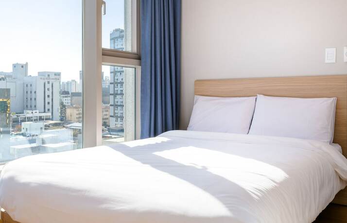 Imagen de la habitación del Hotel Hi Residences. Foto 20