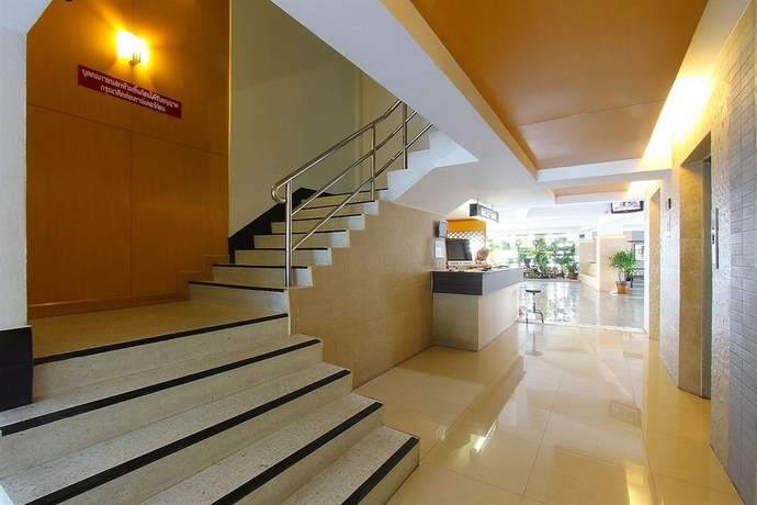 Imagen de los interiores del Hotel Hi Season. Foto 9