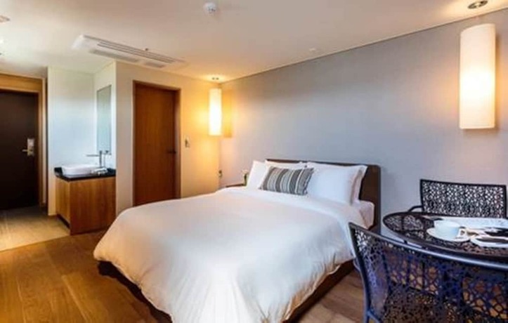Imagen de la habitación del Hotel Hi, Seogwipo. Foto 25