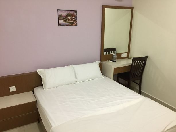 Imagen de la habitación del Hotel Hi Star. Foto 12