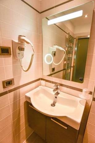 Imagen de la habitación del Hotel Hi Trento - Wellness & Spa Adults Only. Foto 8