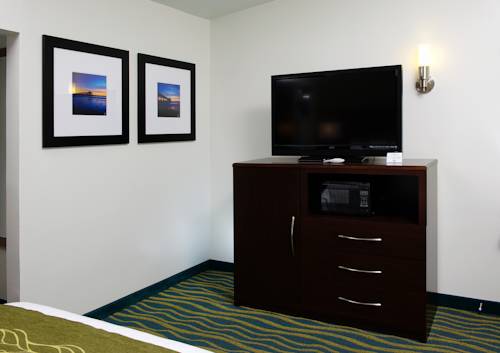 Imagen de la habitación del Hotel Hi View Inn and Suites. Foto 9