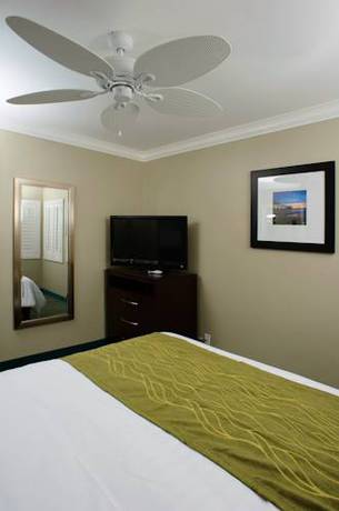 Imagen de la habitación del Hotel Hi View Inn and Suites. Foto 16